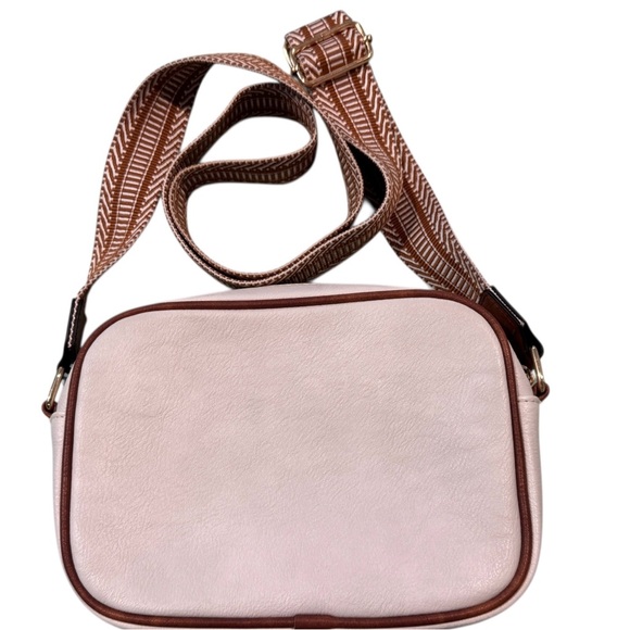 Crossbody Quilted Cream and Brown Bag Adjustable Strap - Picture 2 of 7